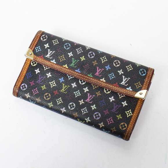 Louis Vuitton Handbags - Louis Vuitton Limited Edition Murakami International wallet